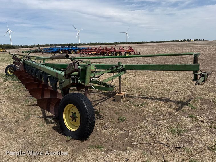 image for item DH1955 John Deere plow