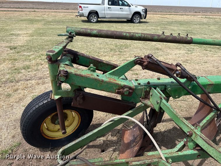 image for item DH1955 John Deere plow