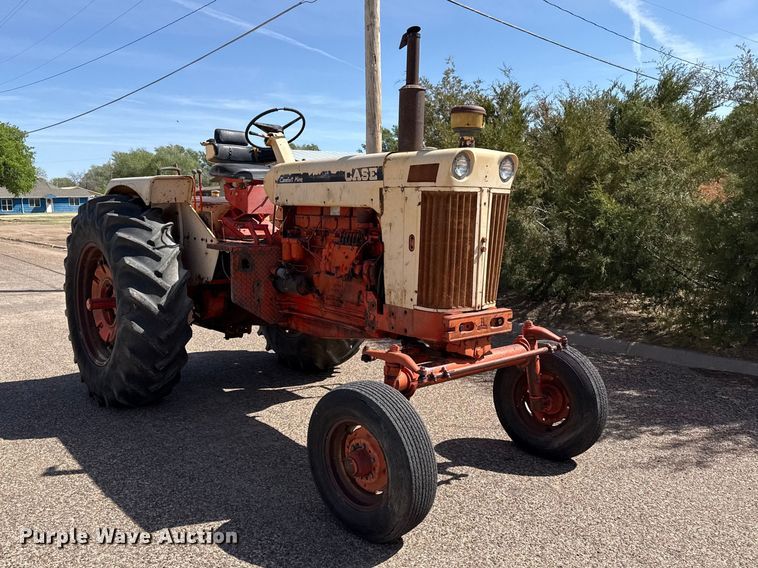 image for item DH1959 Case 930 tractor