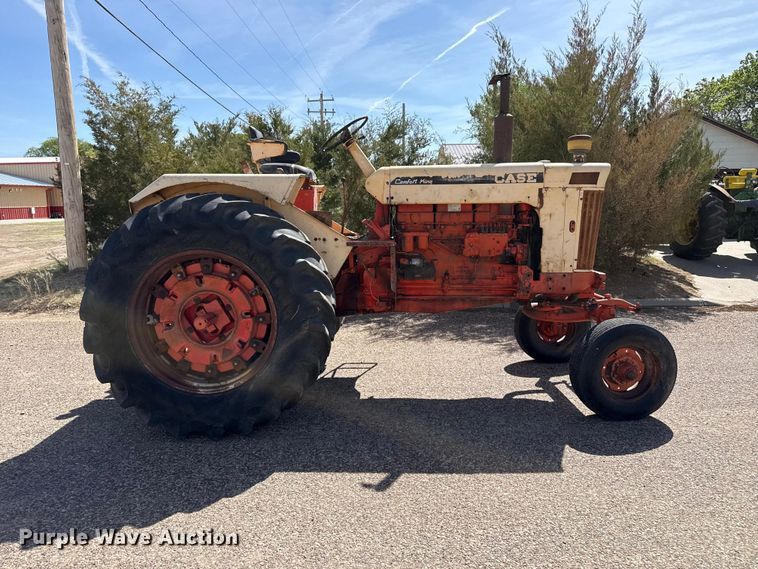image for item DH1959 Case 930 tractor