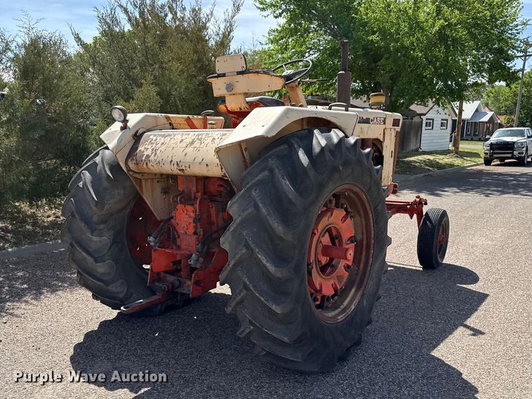 image for item DH1959 Case 930 tractor