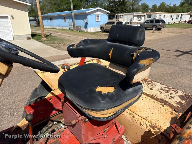 image for item DH1959 Case 930 tractor