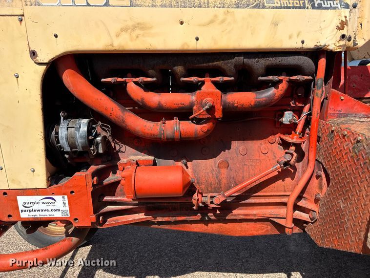 image for item DH1959 Case 930 tractor