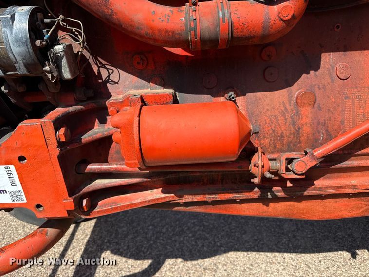 image for item DH1959 Case 930 tractor