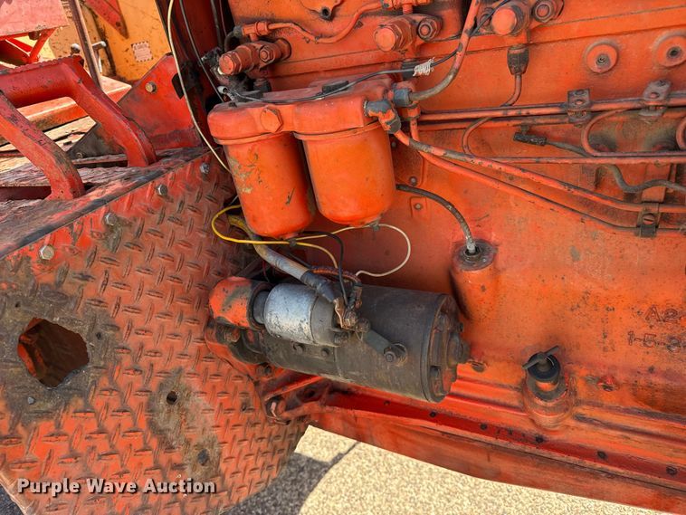 image for item DH1959 Case 930 tractor