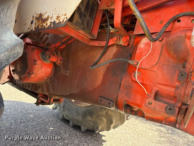 image for item DH1959 Case 930 tractor