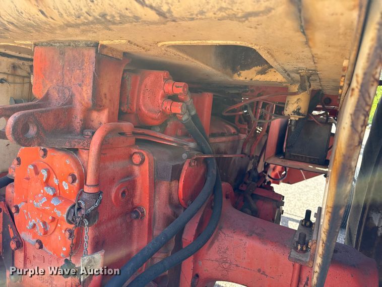 image for item DH1959 Case 930 tractor