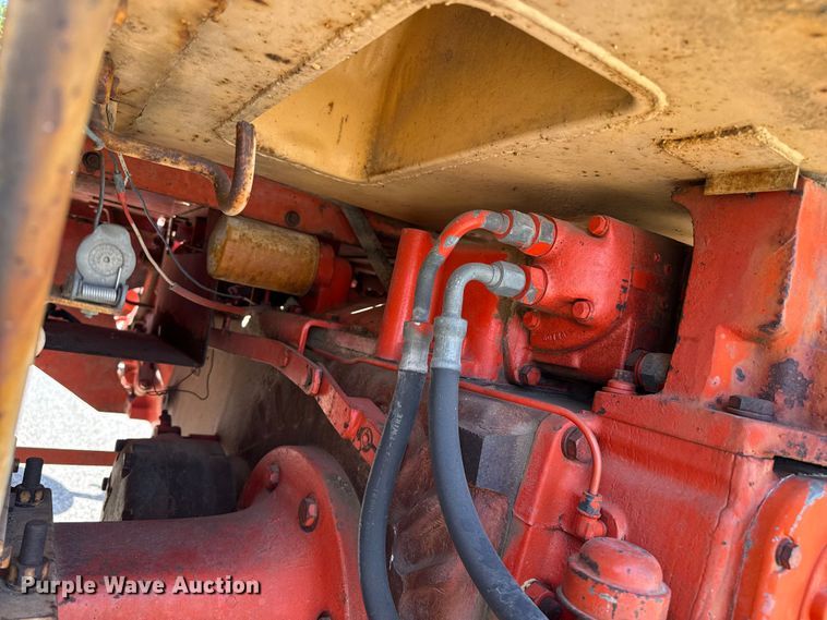 image for item DH1959 Case 930 tractor