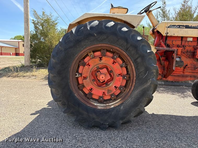 image for item DH1959 Case 930 tractor