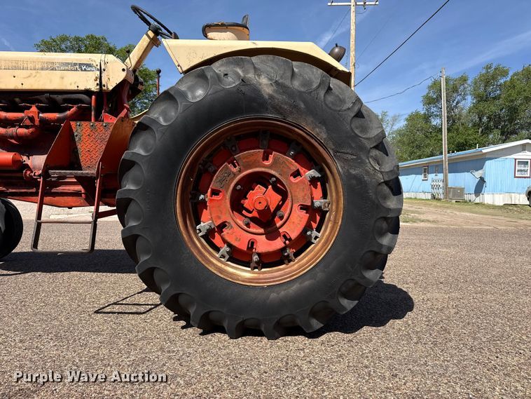 image for item DH1959 Case 930 tractor