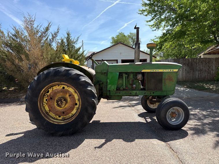image for item DH1960 1962 John Deere 4010 tractor