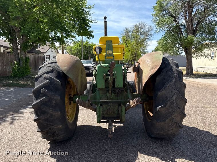 image for item DH1960 1962 John Deere 4010 tractor