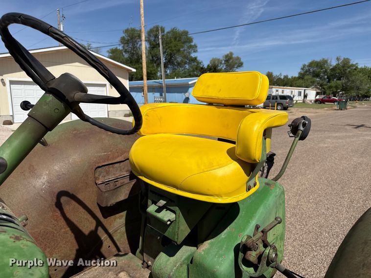 image for item DH1960 1962 John Deere 4010 tractor