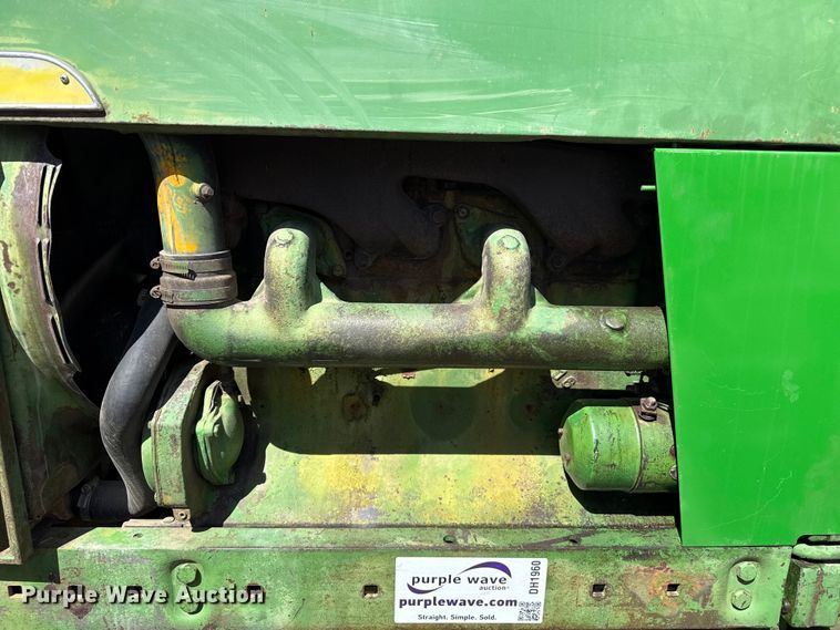 image for item DH1960 1962 John Deere 4010 tractor