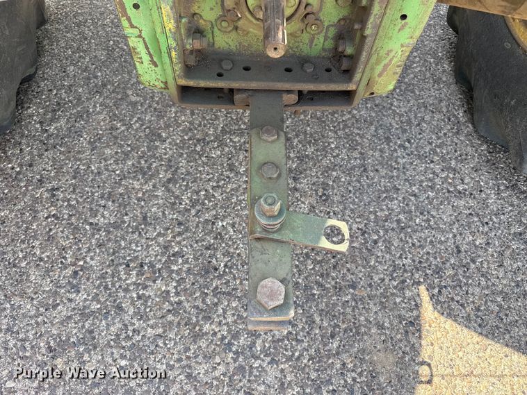 image for item DH1960 1962 John Deere 4010 tractor
