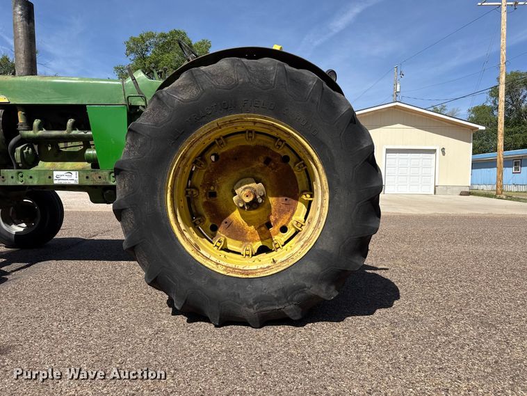 image for item DH1960 1962 John Deere 4010 tractor