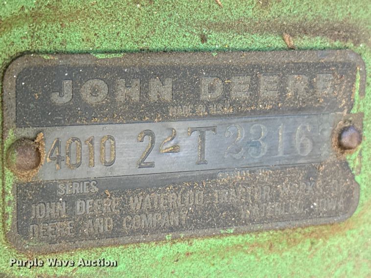 image for item DH1960 1962 John Deere 4010 tractor