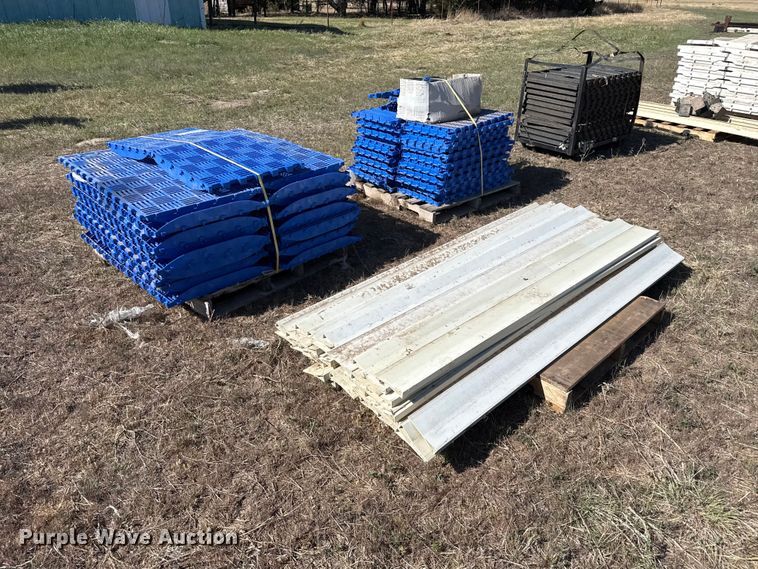 image for item DH1963 Hog slat sow flooring