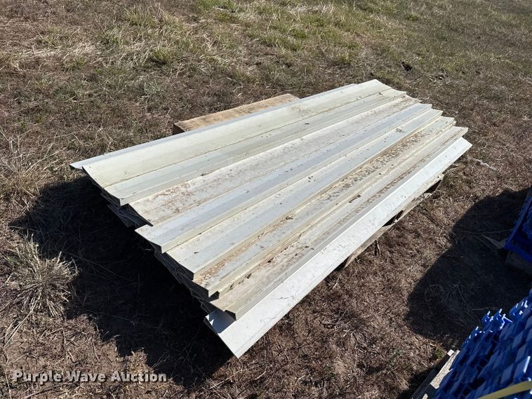 image for item DH1963 Hog slat sow flooring