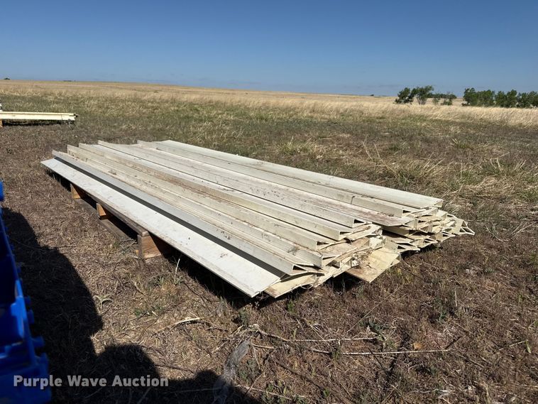 image for item DH1963 Hog slat sow flooring