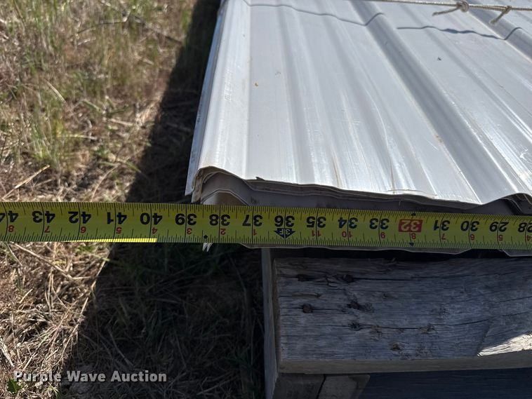 image for item DH1966 (51) sheets of plastic siding