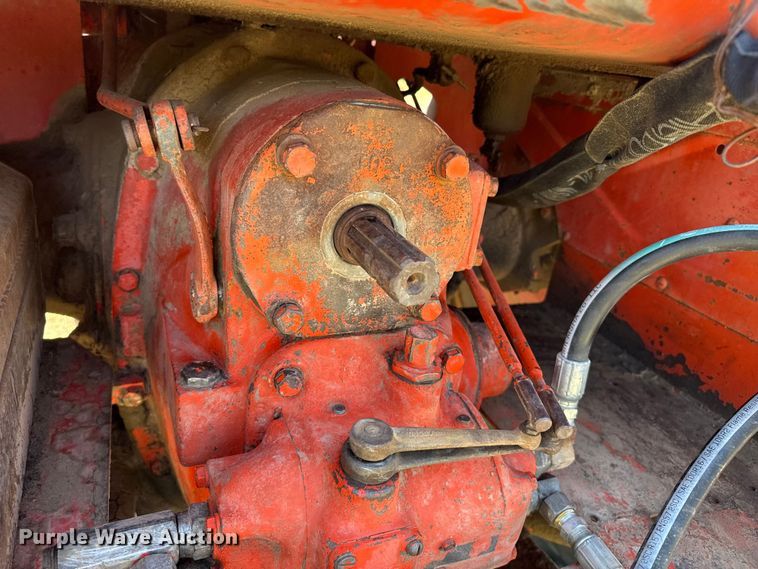 image for item DH1973 Case 930 tractor
