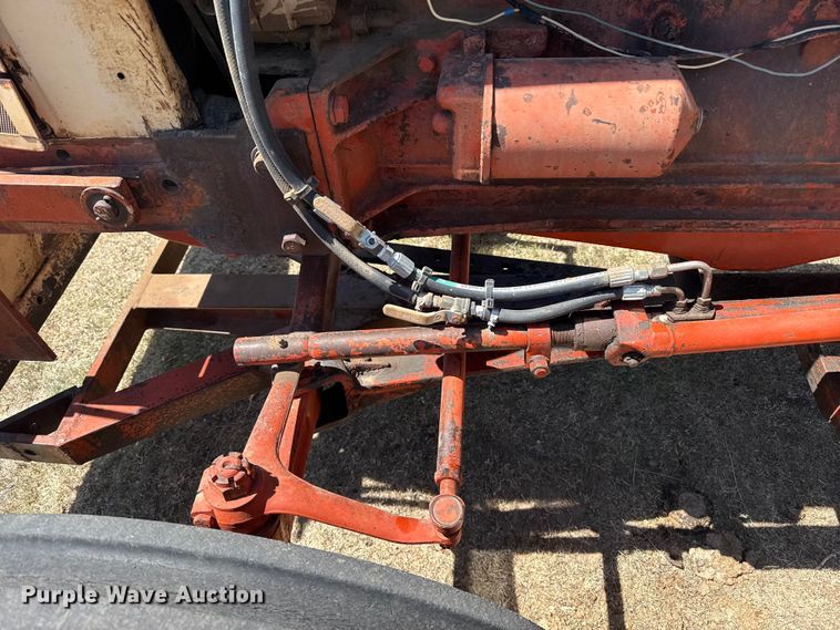 image for item DH1973 Case 930 tractor
