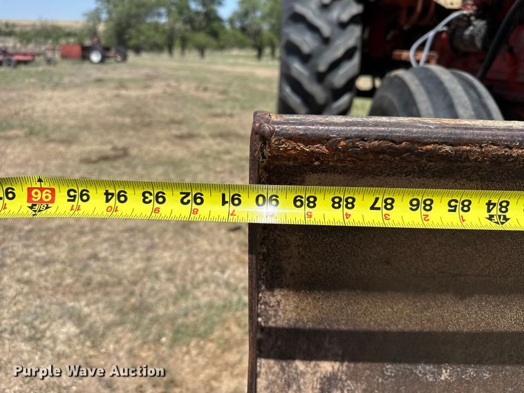 image for item DH1973 Case 930 tractor