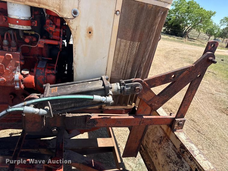 image for item DH1973 Case 930 tractor
