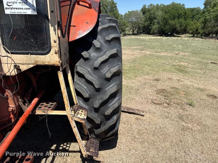 image for item DH1973 Case 930 tractor