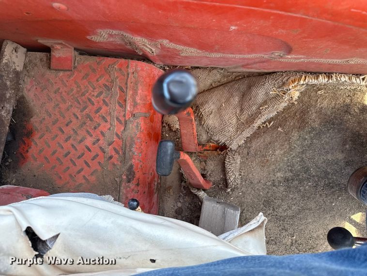 image for item DH1973 Case 930 tractor