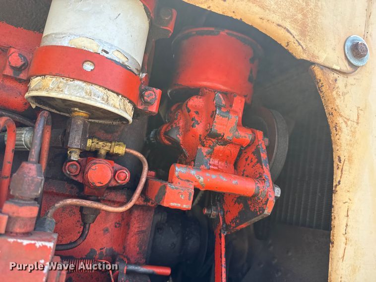 image for item DH1973 Case 930 tractor