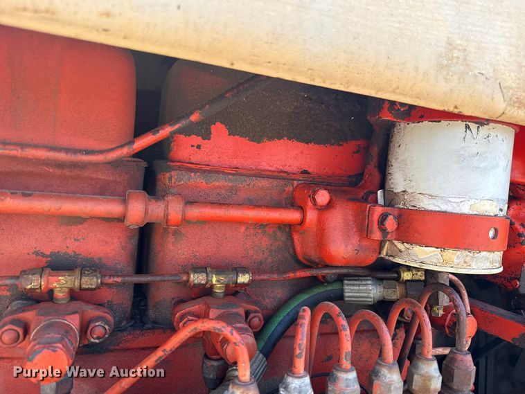 image for item DH1973 Case 930 tractor
