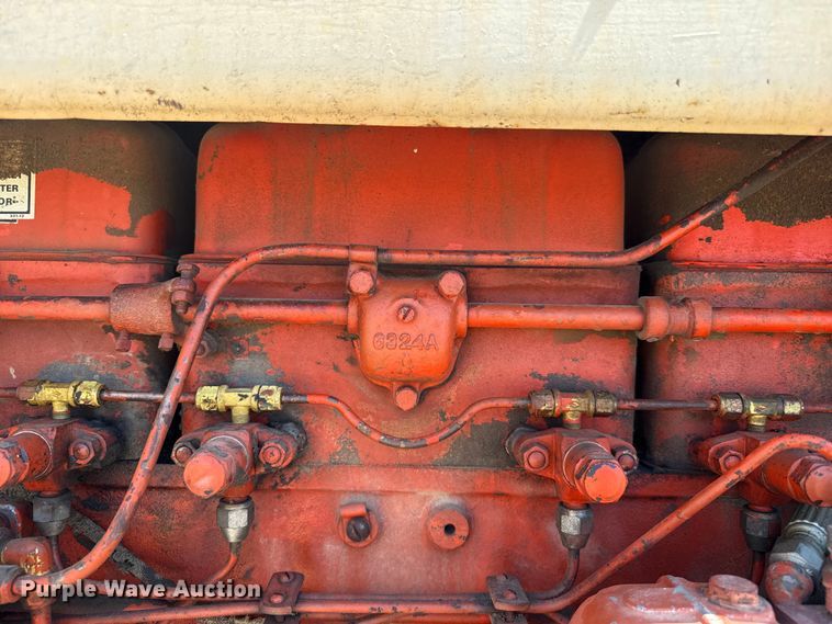 image for item DH1973 Case 930 tractor