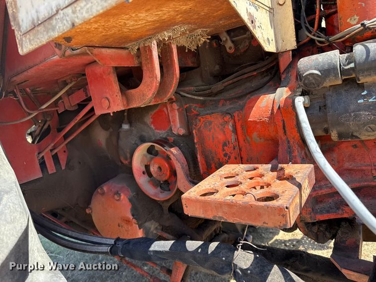 image for item DH1973 Case 930 tractor