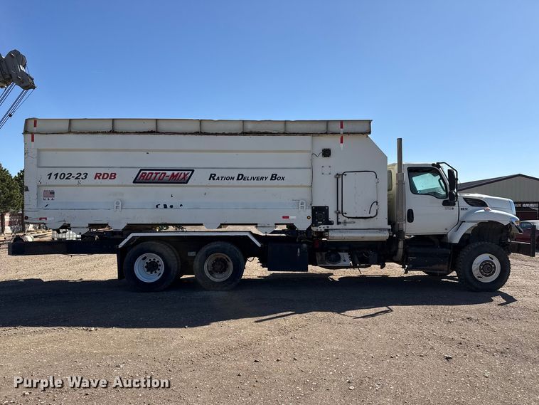 image for item DZ5238 2020 International HV607 feed mixer truck