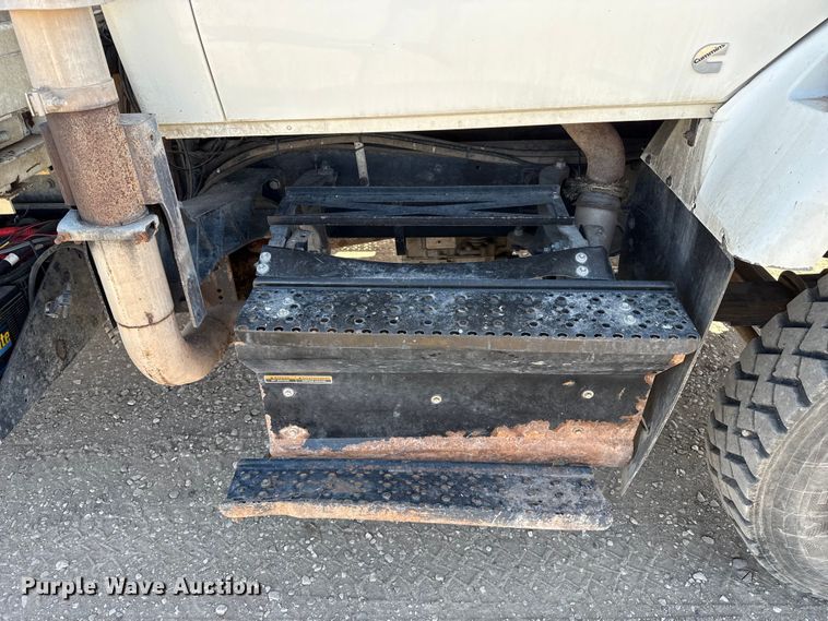 image for item DZ5238 2020 International HV607 feed mixer truck