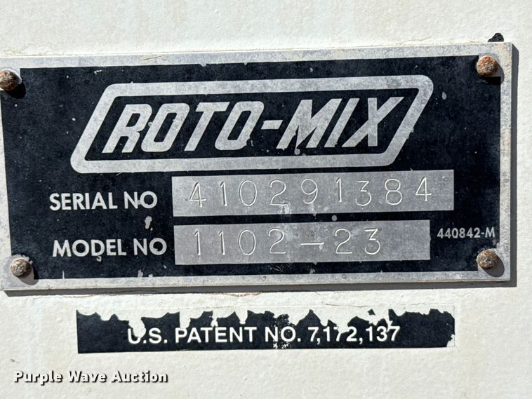 image for item DZ5238 2020 International HV607 feed mixer truck