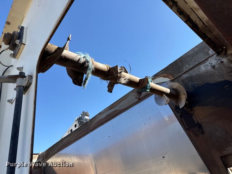 image for item DZ5238 2020 International HV607 feed mixer truck