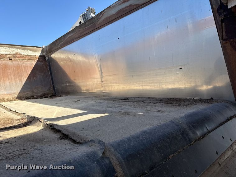 image for item DZ5238 2020 International HV607 feed mixer truck