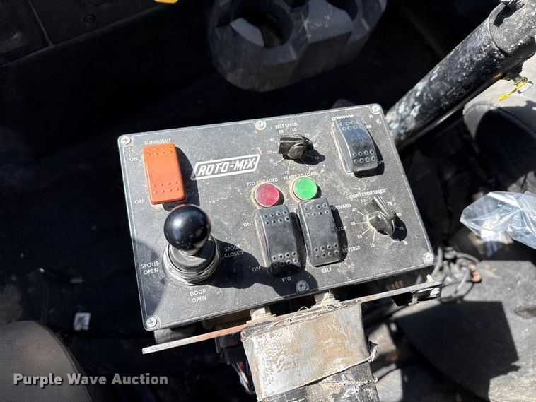 image for item DZ5238 2020 International HV607 feed mixer truck