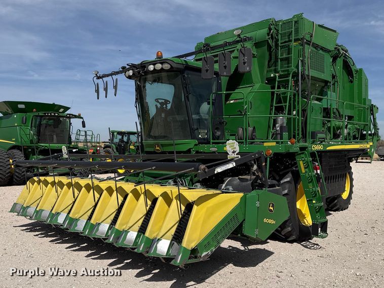 2020 John Deere CS690