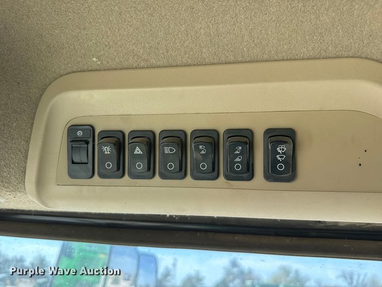 image for item DZ5360 2020 John Deere CS690 RWA cotton stripper