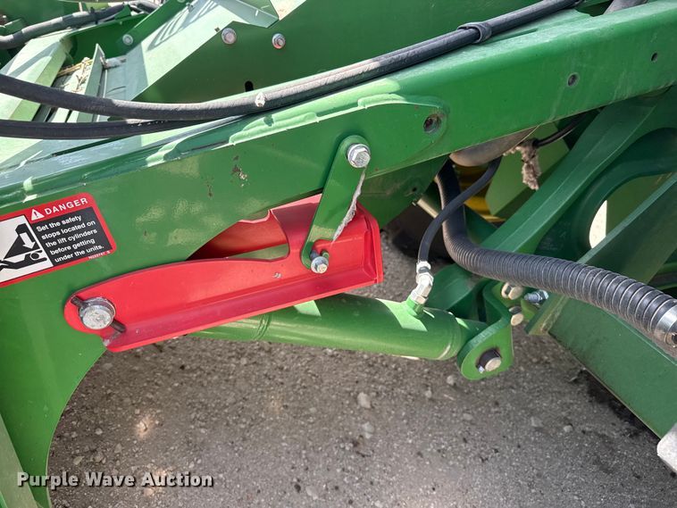 image for item DZ5360 2020 John Deere CS690 RWA cotton stripper