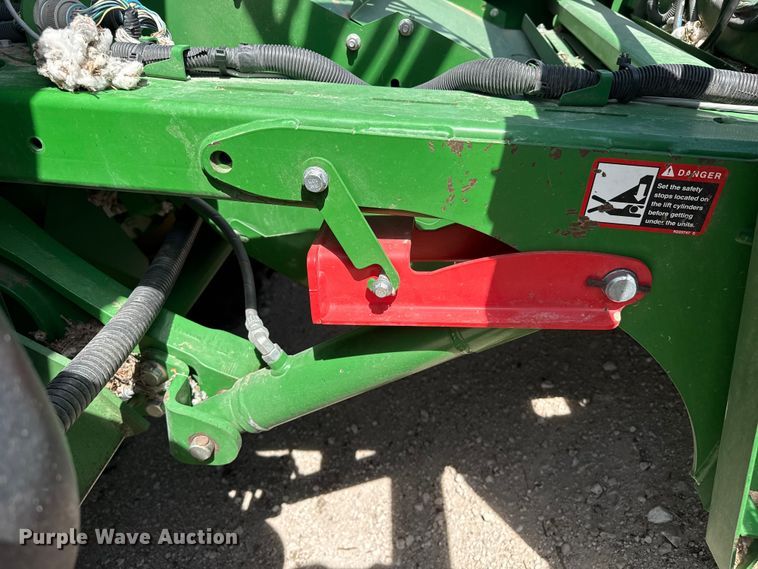 image for item DZ5360 2020 John Deere CS690 RWA cotton stripper