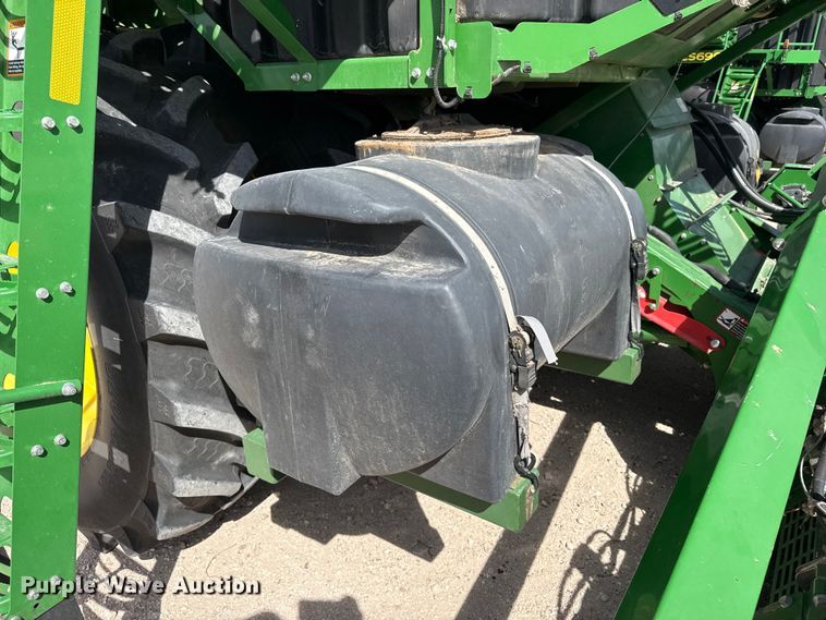 image for item DZ5360 2020 John Deere CS690 RWA cotton stripper