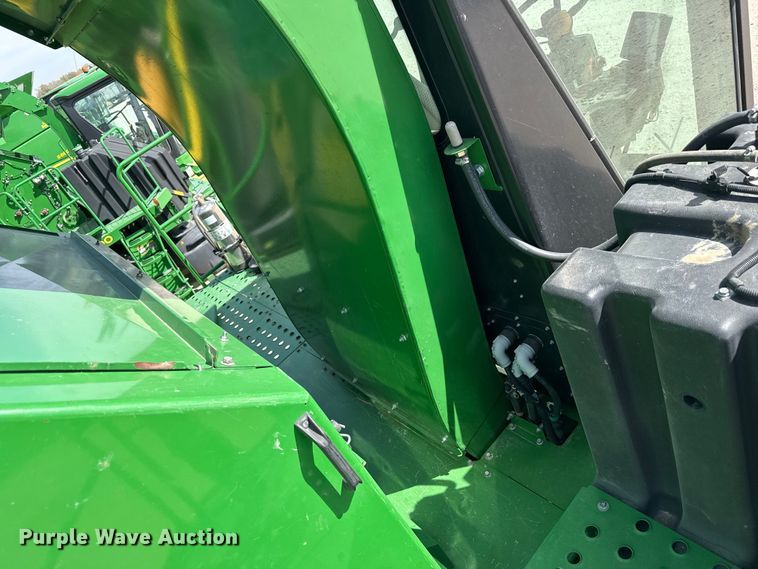image for item DZ5360 2020 John Deere CS690 RWA cotton stripper