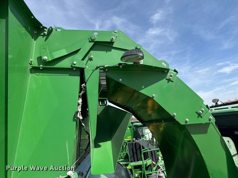 image for item DZ5360 2020 John Deere CS690 RWA cotton stripper