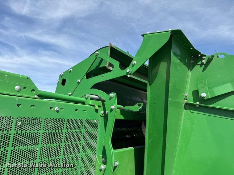 image for item DZ5360 2020 John Deere CS690 RWA cotton stripper