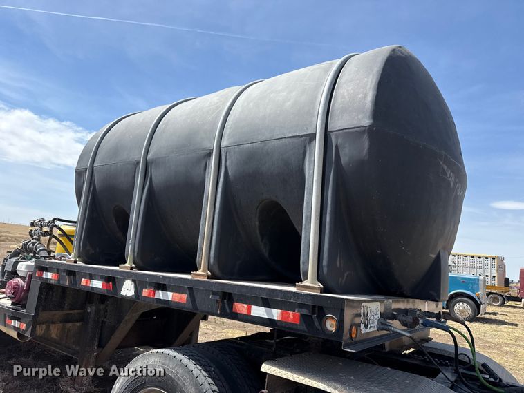 image for item DZ5361 2007 Neville Built sprayer trailer